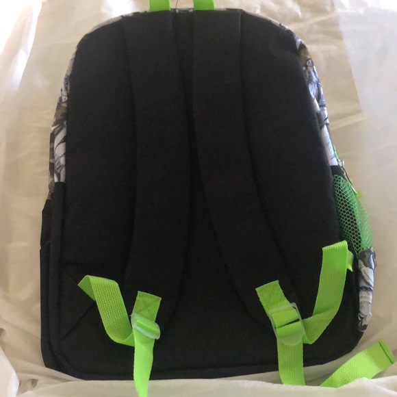 MAD MAVERICK ACCESSORY DESIGN - Picture 6 of 6